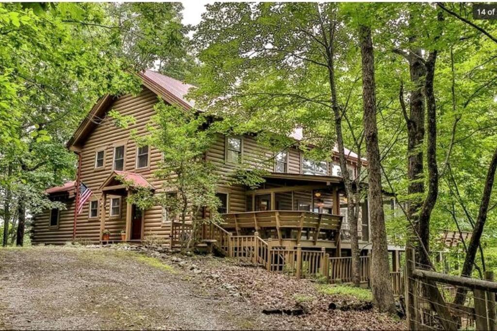 Blue Ridge Bliss- Spacious Cabin, Pets, Hot Tub! المظهر الخارجي الصورة