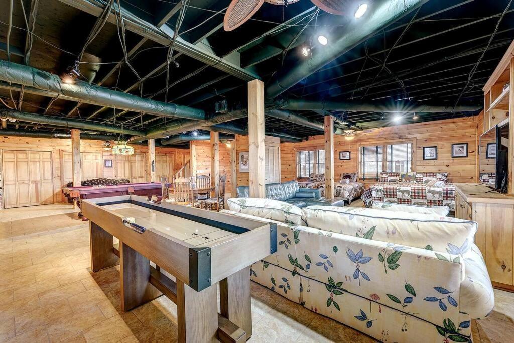 Blue Ridge Bliss- Spacious Cabin, Pets, Hot Tub! المظهر الخارجي الصورة