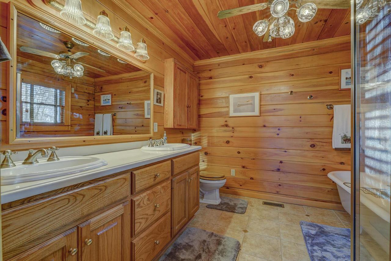 Blue Ridge Bliss- Spacious Cabin, Pets, Hot Tub! المظهر الخارجي الصورة